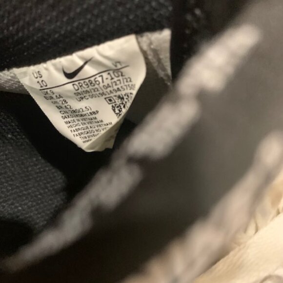 Nike Air Force One Men's Leather Sneaker - Picture 9 of 9